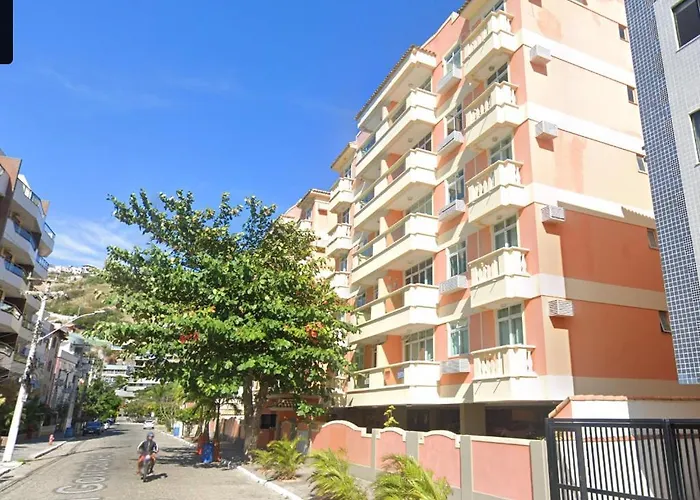 Lindo Apto 2 quartos com suíte na quadra da prainha!